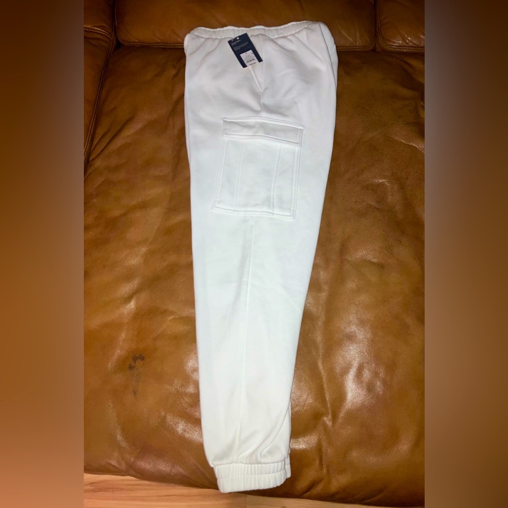 Women’s Universal Thread Responsible Style jogger